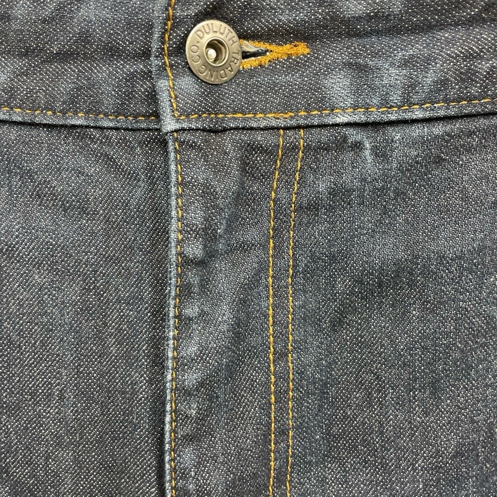DULUTH Trading Company Mens Dark Wash Zipper Fly Classic Jeans 44x30 - Picture 3 of 9
